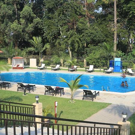 Best Western Premier Garden Hotel Entebbe Esterno foto