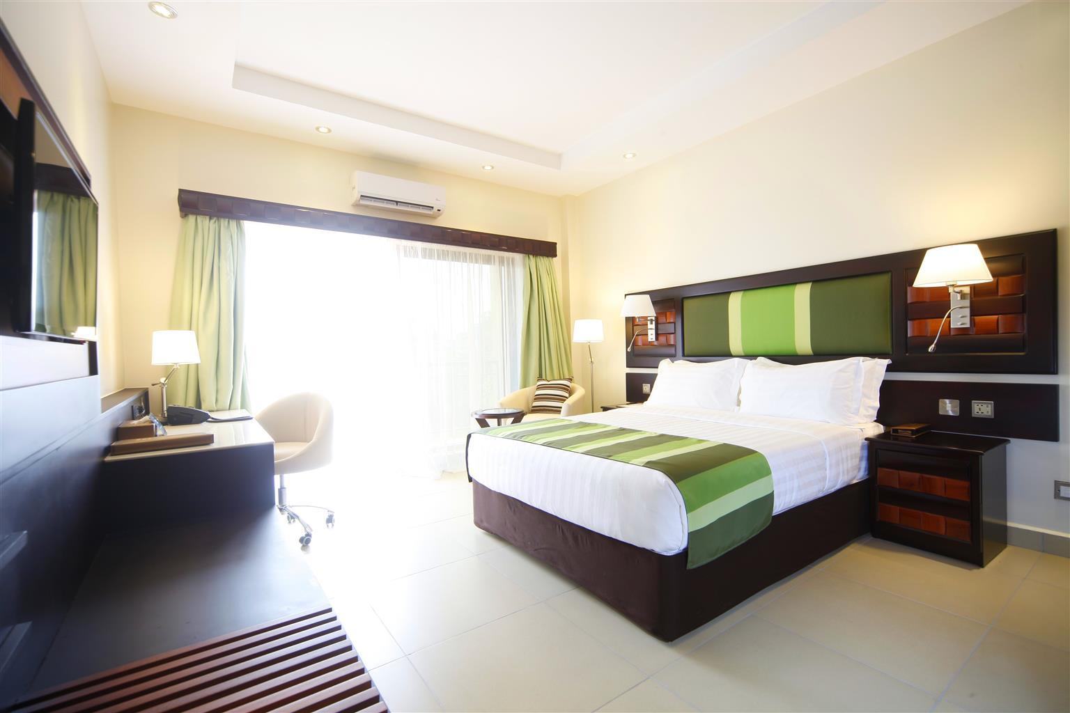 Best Western Premier Garden Hotel Entebbe Esterno foto