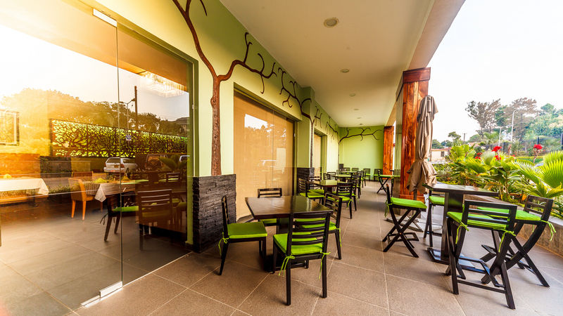 Best Western Premier Garden Hotel Entebbe Esterno foto
