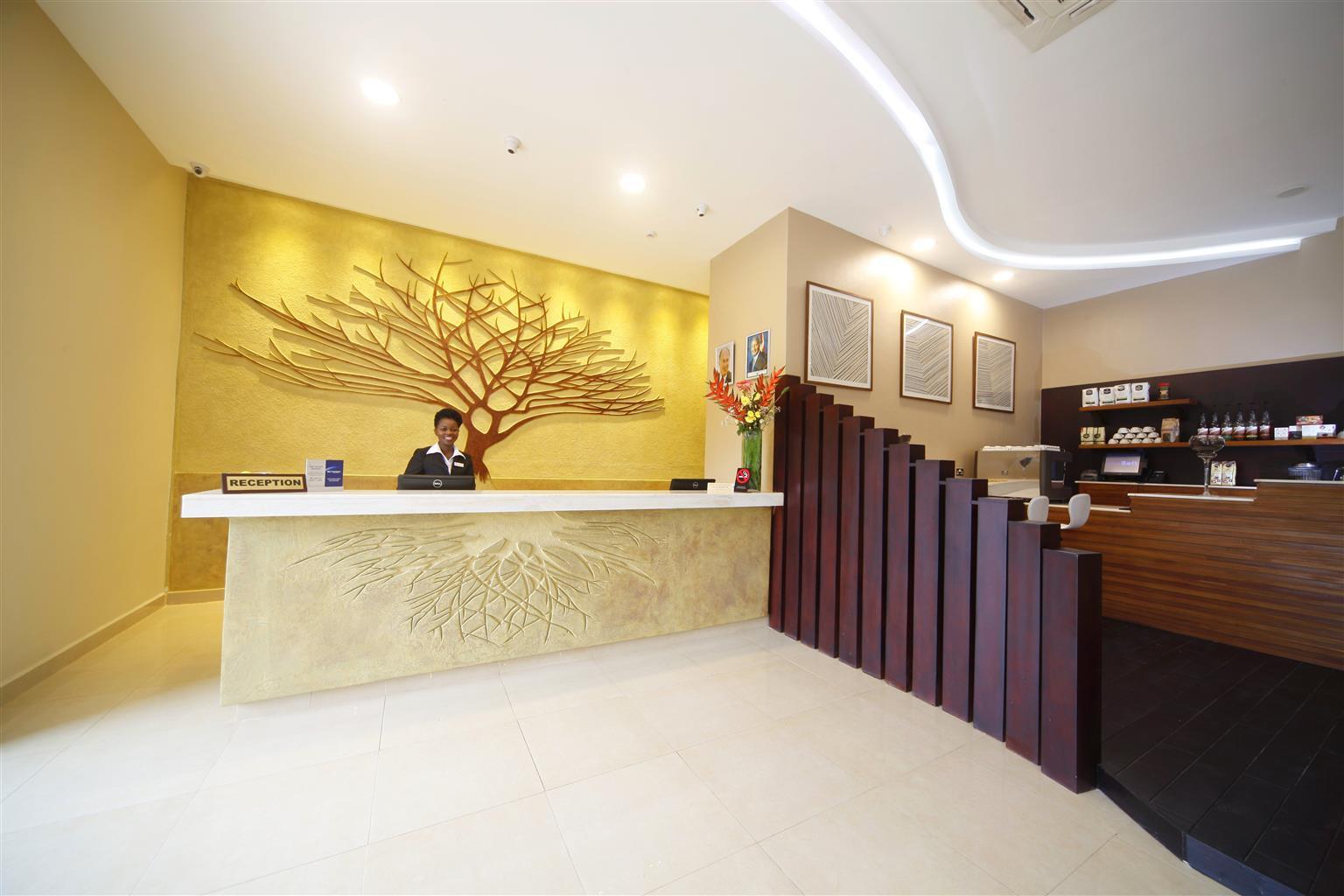 Best Western Premier Garden Hotel Entebbe Esterno foto