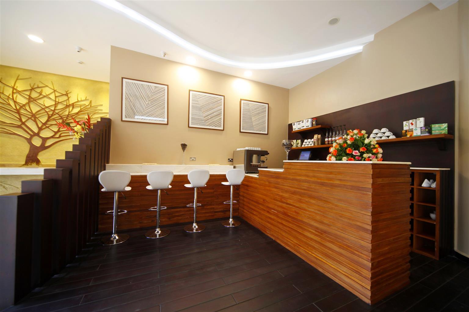 Best Western Premier Garden Hotel Entebbe Esterno foto